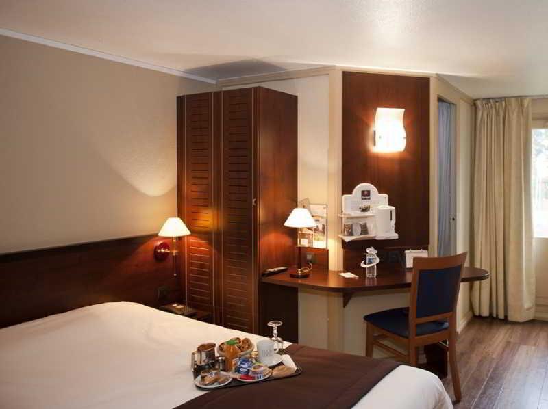 Kyriad Orleans Sud Olivet Olivet  Exterior foto
