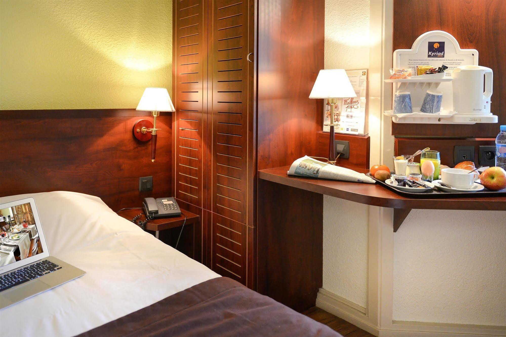 Kyriad Orleans Sud Olivet Olivet  Exterior foto